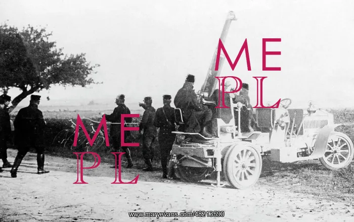 : French cannon, 1915 : French cannon, 1915