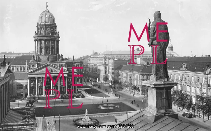 : The French Cathedral and the Schauspielhaus : The French Cathedral and the Schauspielhaus