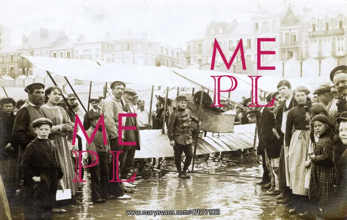 : French Caudron biplane after beach landing : French Caudron biplane after beach landing