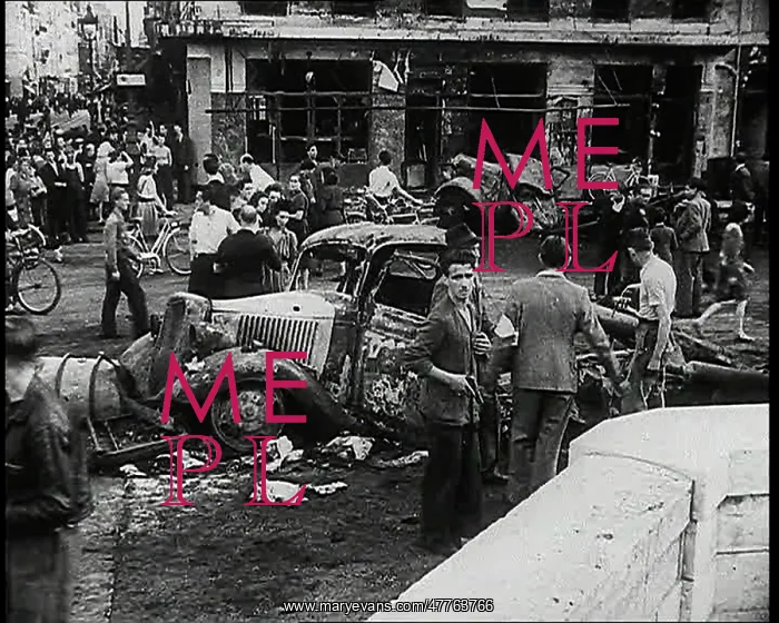 : French Civilians Gathering, Milling Around : French Civilians Gathering, Milling Around