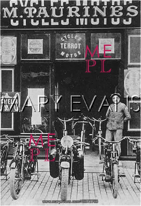  : FRENCH CYCLE SHOP