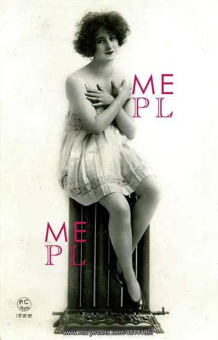  : French glamour postcard