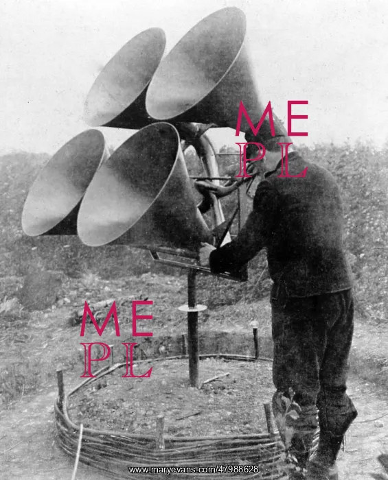 : French Listening Post : French Listening Post