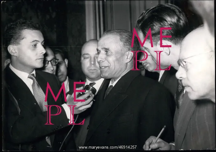 : French PM Edgar Faure, Bourguiba, conference, Paris : French PM Edgar Faure, Bourguiba, conference, Paris