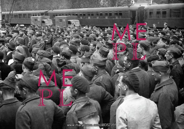: French prisoners of war, 1940 : French prisoners of war, 1940