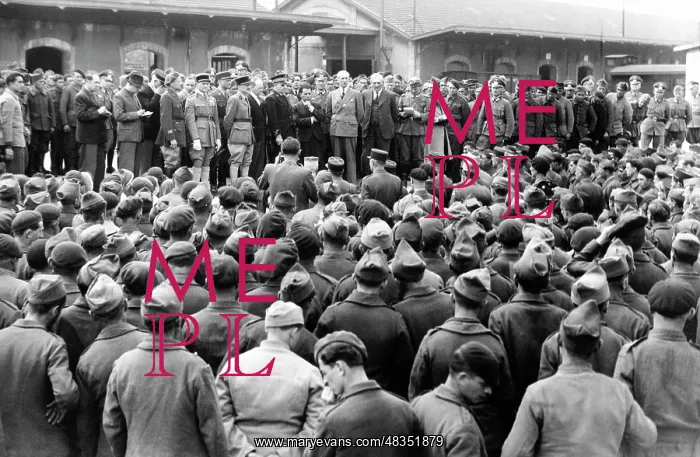 : French prisoners of war, 1941 : French prisoners of war, 1941