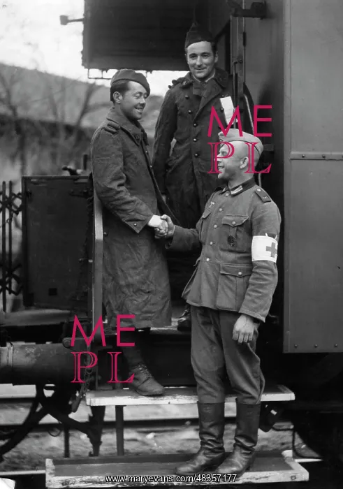 : French prisoners of war, 1941 : French prisoners of war, 1941
