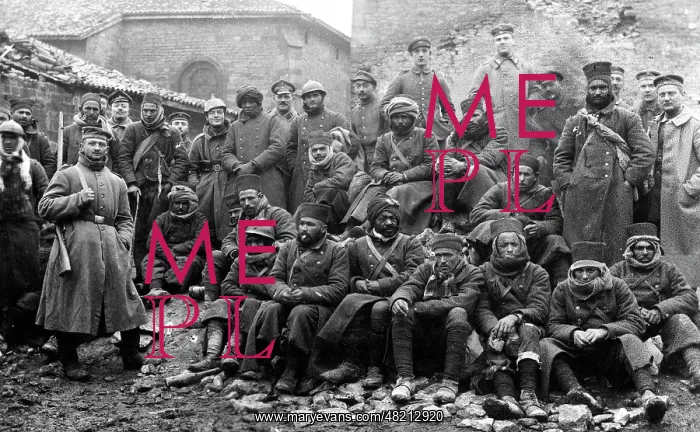 : French prisoners at the Western Front, 1916 : French prisoners at the Western Front, 1916