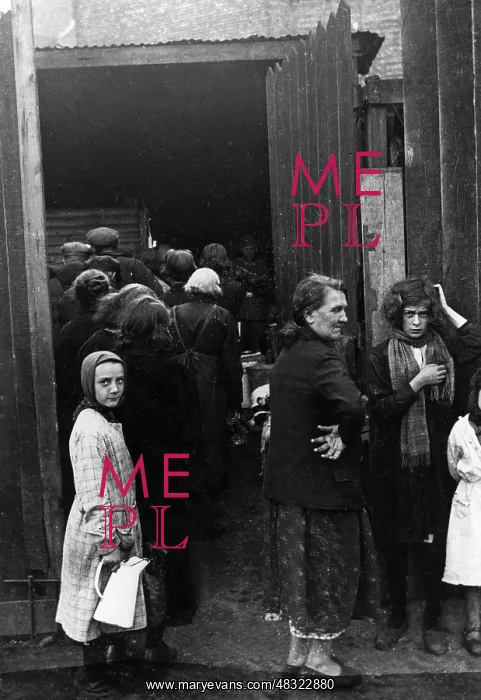 : French refugees in Frankriech, 1940 : French refugees in Frankriech, 1940