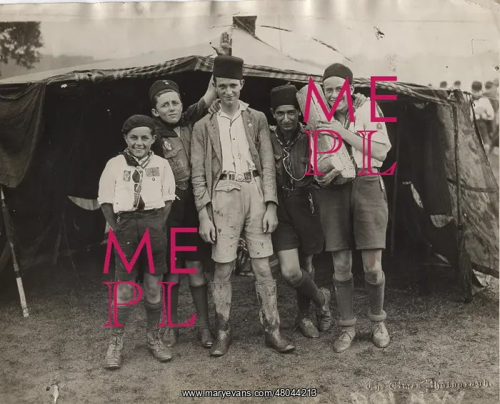 : French scouts at camp, Algiers : French scouts at camp, Algiers