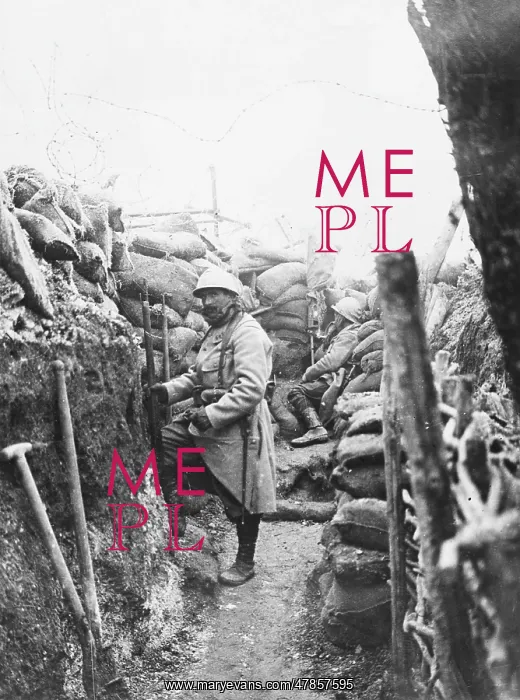 : French soldier in a trench 1915 : French soldier in a trench 1915