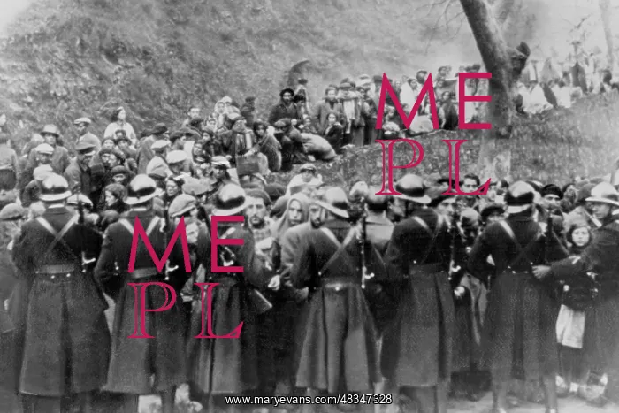 : French soldiers stop republican fighters at : French soldiers stop republican fighters at