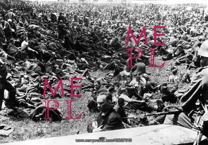 : French troops in captivity, 1940 : French troops in captivity, 1940