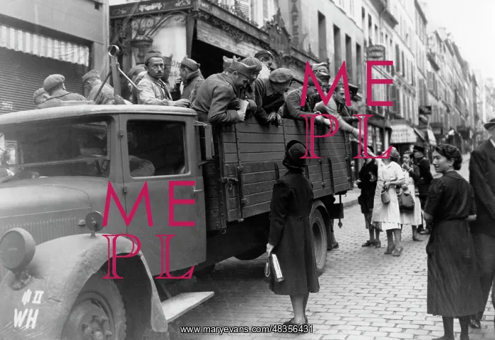 : French troops after the demobilization, 1940 : French troops after the demobilization, 1940