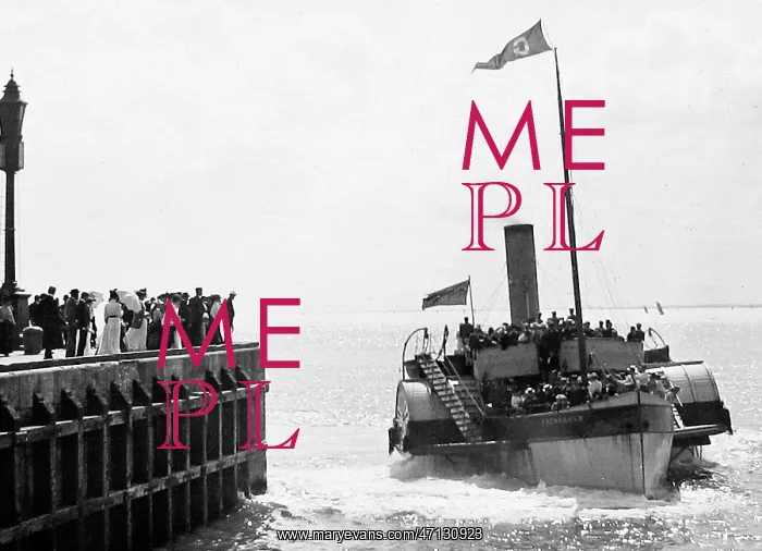  : The Frenchman paddle steamer, Bridlington