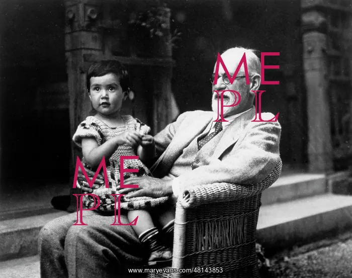: FREUD & EVE ON LAP / 48A : FREUD & EVE ON LAP / 48A