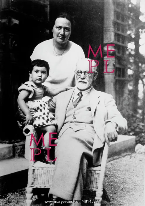 : FREUD & HENNY & EVE / 48B : FREUD & HENNY & EVE / 48B