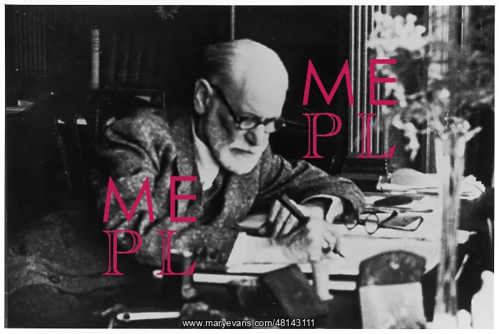 : FREUD / READING AT DESK / 30 : FREUD / READING AT DESK / 30