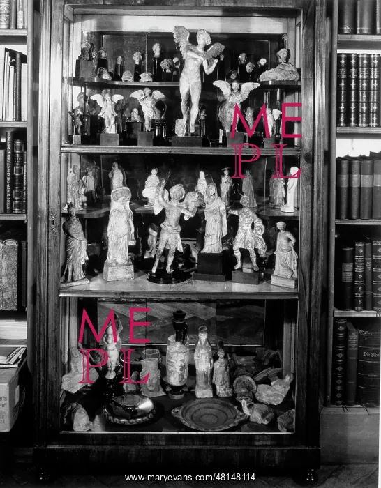 : FREUD'S ANTIQUITIES / 130 : FREUD'S ANTIQUITIES / 130