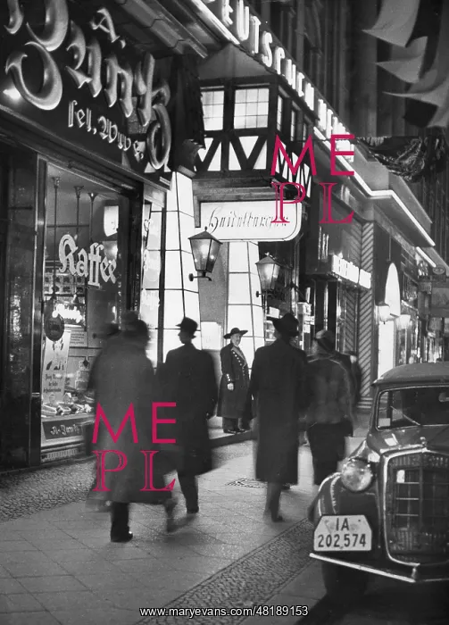 : The Friedrichstrasse in Berlin at night, 1935 : The Friedrichstrasse in Berlin at night, 1935
