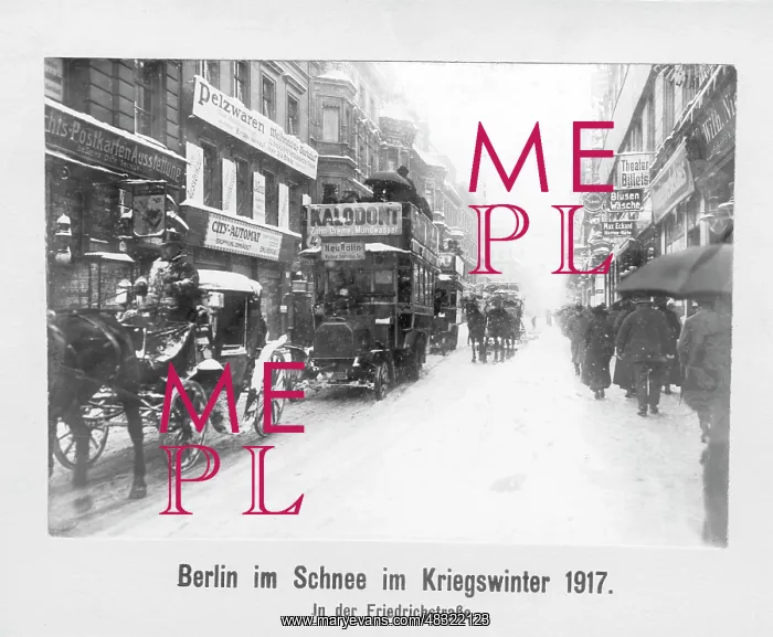 : The Friedrichstrasse in Berlin in the winter of 1917 : The Friedrichstrasse in Berlin in the winter of 1917