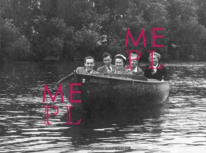 : Five Friends in a very small motor boat on the River Thames : Five Friends in a very small motor boat on the River Thames