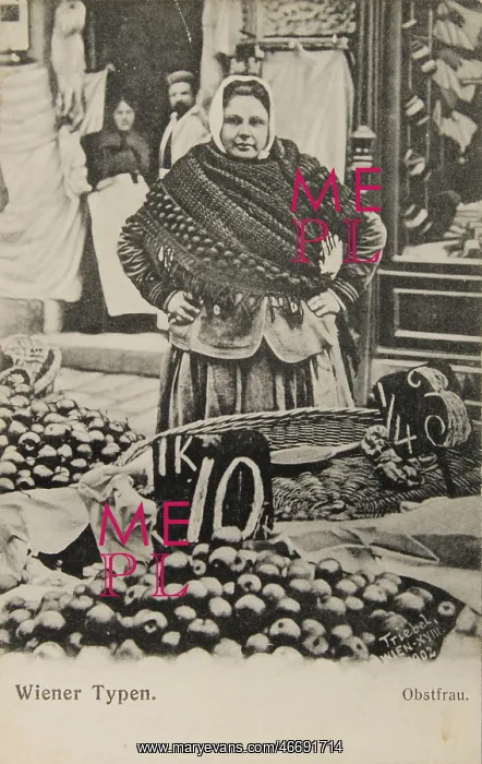 : Fruit dealer. About 1900. Photograph : Fruit dealer. About 1900. Photograph