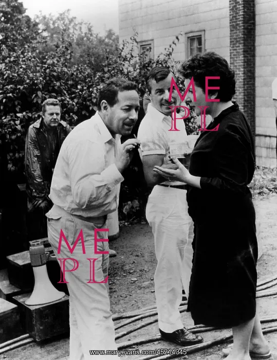 : THE FUGITIVE KIND, foreground: screenwriter ? : THE FUGITIVE KIND, foreground: screenwriter ?