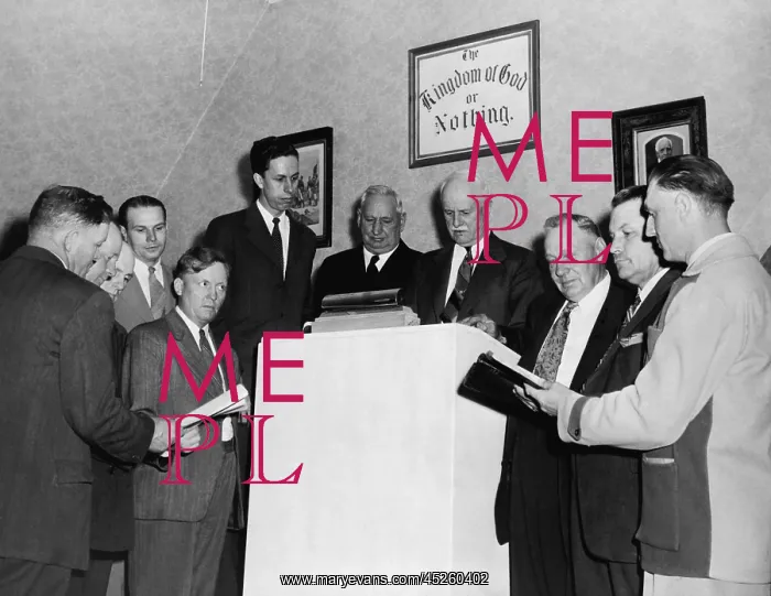 : Fundamentalist Polygamists pray for a favorable : Fundamentalist Polygamists pray for a favorable