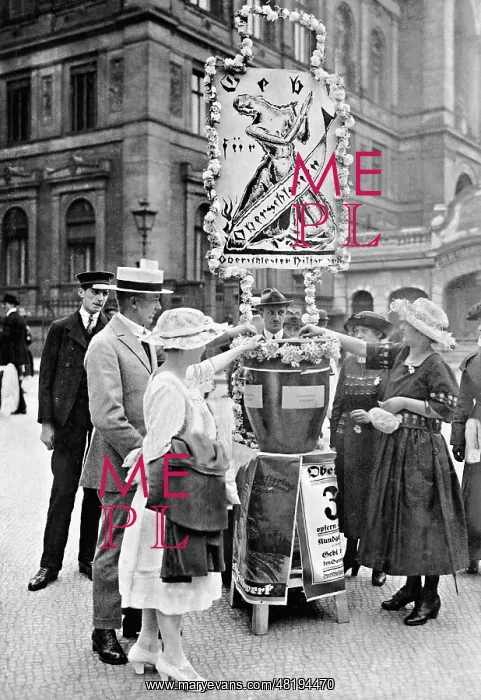 : Fundraising for Upper Silesia in Berlin, 1921 : Fundraising for Upper Silesia in Berlin, 1921