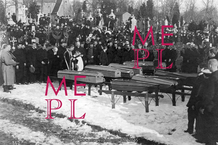 : Funeral in Bruges, 1917 : Funeral in Bruges, 1917