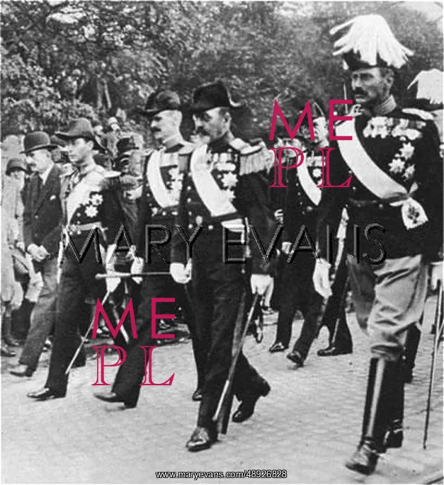 : Funeral of the Dowager Empress of Russia : Funeral of the Dowager Empress of Russia