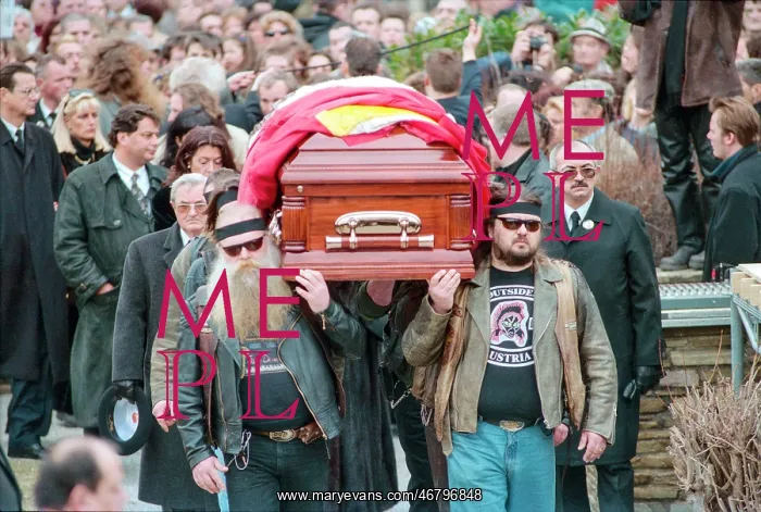: Funeral of Falco : Funeral of Falco