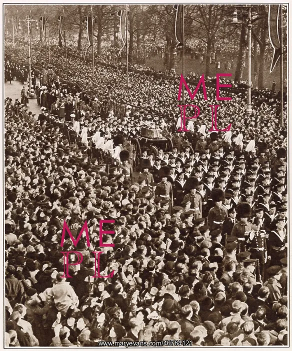 : Funeral of George V - crowds along the route : Funeral of George V - crowds along the route