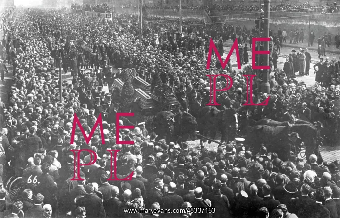 : Funeral march for the Essener Blutopfer - Essen : Funeral march for the Essener Blutopfer - Essen