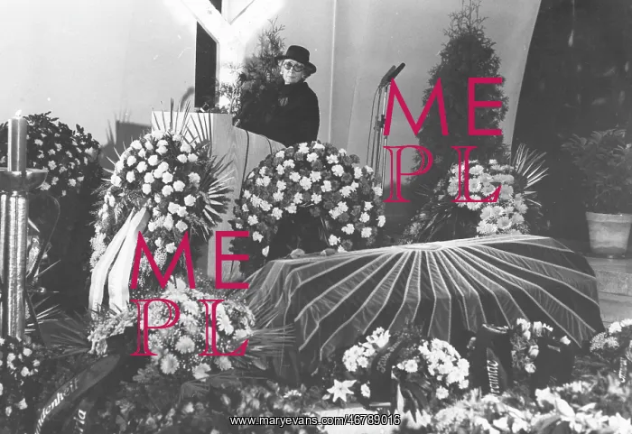 : Funeral of Maxi Bohm : Funeral of Maxi Bohm
