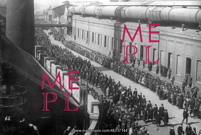 : A funeral procession for the Essener Blutopfer : A funeral procession for the Essener Blutopfer