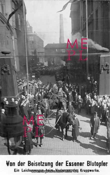 : A funeral procession through the Krupp factory site in Essen : A funeral procession through the Krupp factory site in Essen