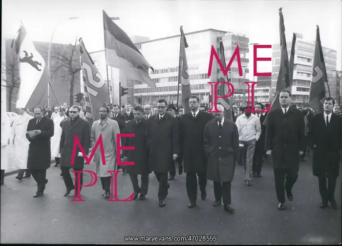 : Funeral procession for Martin Luther King, Berlin : Funeral procession for Martin Luther King, Berlin