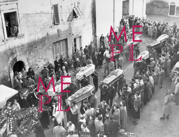 : Funeral procession for the victims of BOAC Flight 781 : Funeral procession for the victims of BOAC Flight 781