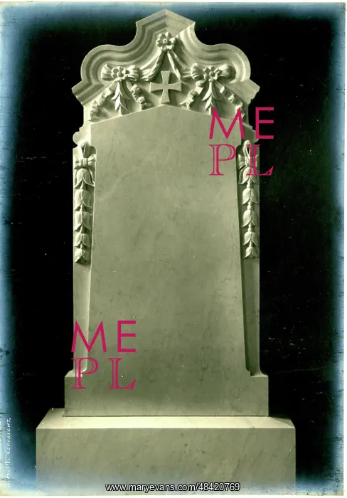  : Funerary Monument - Decorated Headstone