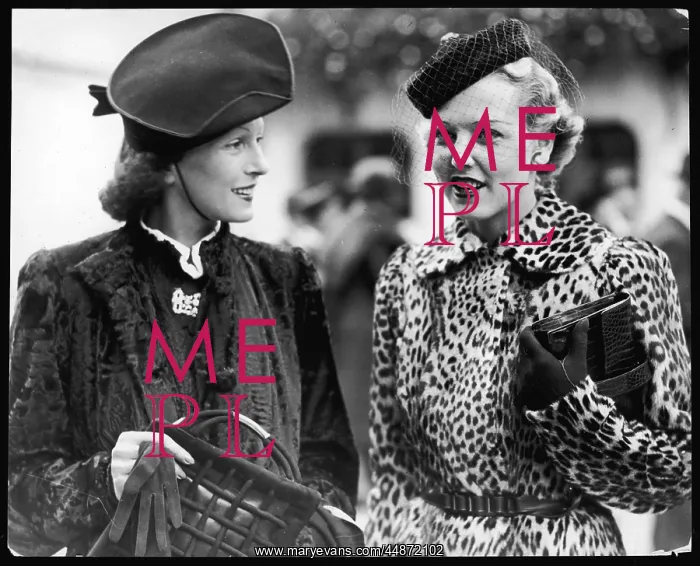 : FUR COATS 1938 : FUR COATS 1938