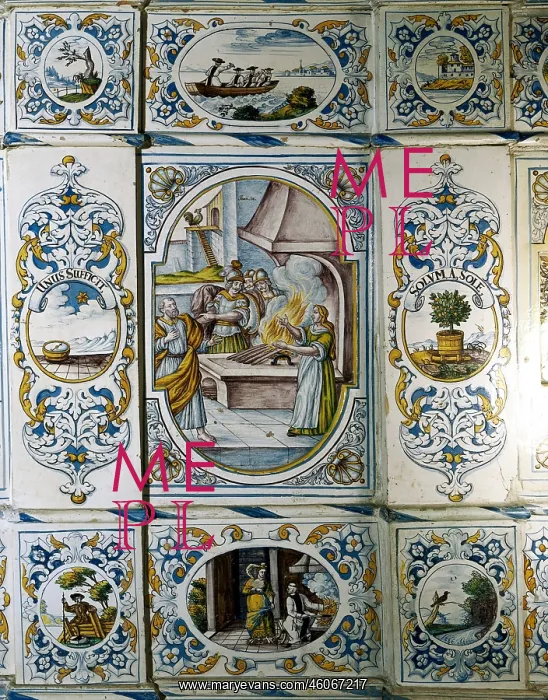 : Furnace with glazed tiles : Furnace with glazed tiles