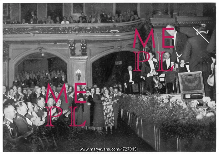 : Furtwangler - Hitler : Furtwangler - Hitler