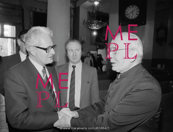 : G.-I. Fogel visiting USSR : G.-I. Fogel visiting USSR