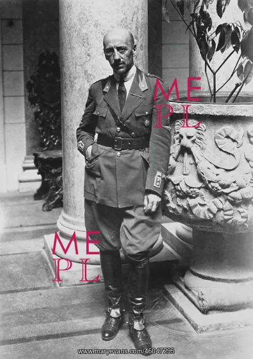 : Gabriele D'Annunzio : Gabriele D'Annunzio