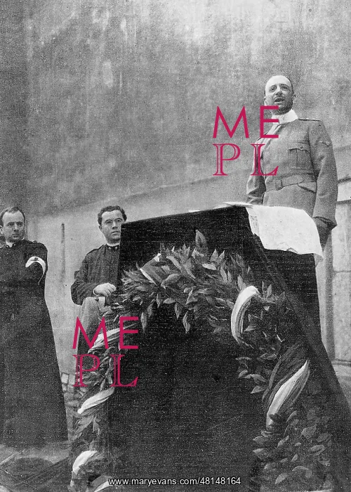 : Gabriele d'Annunzio as speaker, 1915 : Gabriele d'Annunzio as speaker, 1915