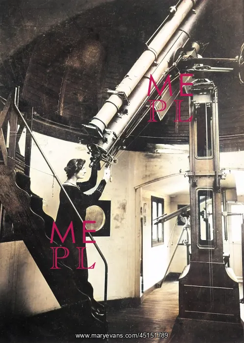 : Gabrielle Renaudot Flammarion using refractor telescope : Gabrielle Renaudot Flammarion using refractor telescope
