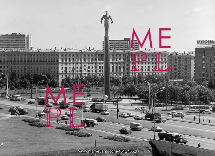 : Gagarina Square in Moscow, 1980 : Gagarina Square in Moscow, 1980