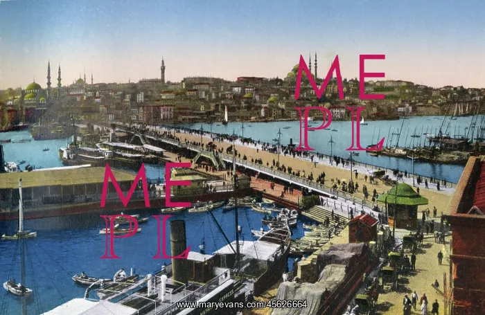: The Galata Bridge, Istanbul, Turkey : The Galata Bridge, Istanbul, Turkey